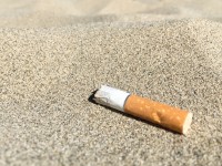 Stop aux clopeurs des bacs à sable !